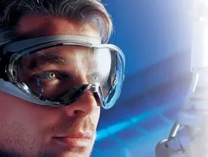 عینک ایمنی گاگل لنز شفاف uvex مدل ultrasonic